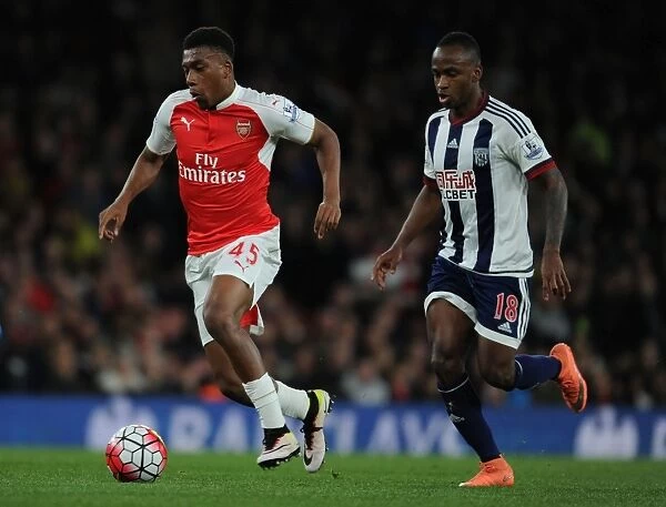 Arsenal's Alex Iwobi Outsmarts Saido Berahino: A Premier League Showdown