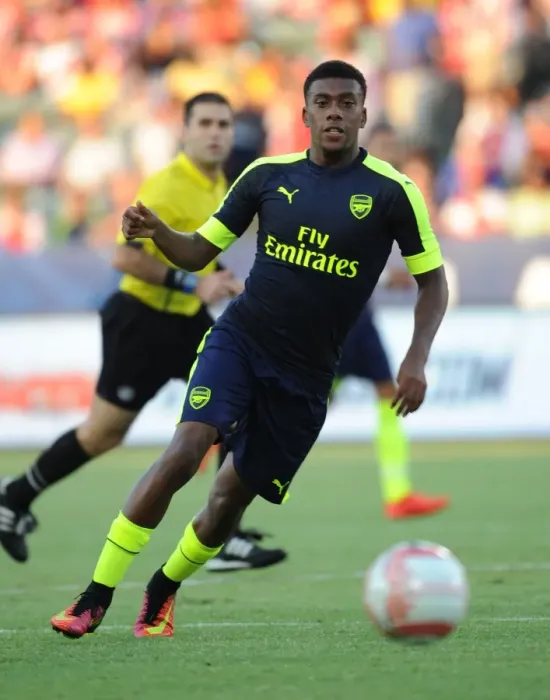 Framed Print : Arsenal's Alex Iwobi Shines in Pre-Season Clash Against Chivas
