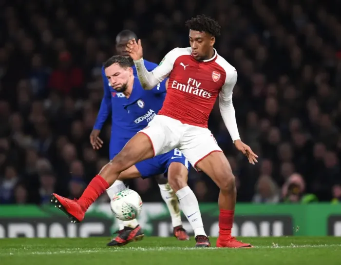 Framed Print : Arsenal's Alex Iwobi vs. Chelsea's Danny Drinkwater: A Battle in the Carabao Cup Semi-Finals Framed Print : Arsenal's Alex Iwobi vs. Chelsea's Danny Drinkwater: A Battle in the Carabao Cup Semi-Finals