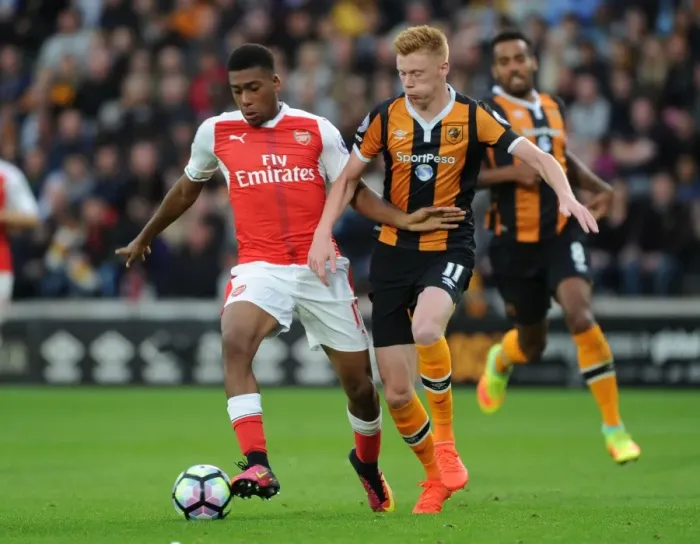 Framed Print : Arsenal's Alex Iwobi vs. Hull's Sam Clucas: A Premier League Showdown Framed Print : Arsenal's Alex Iwobi vs. Hull's Sam Clucas: A Premier League Showdown