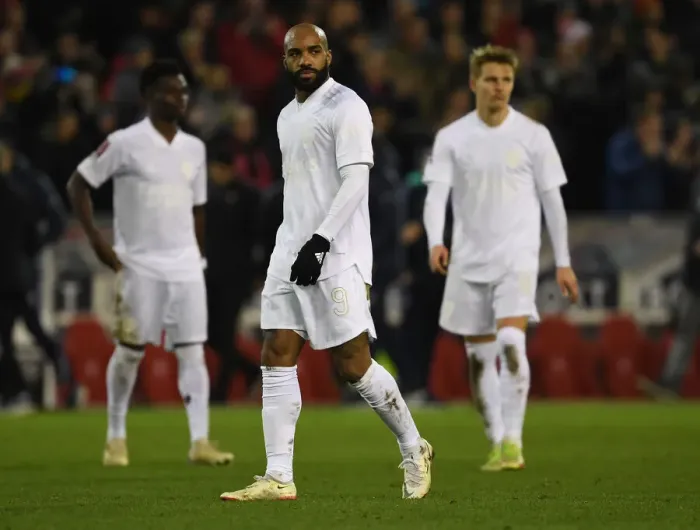 Framed Print : Arsenal's Alex Lacazette in FA Cup Action against Nottingham Forest