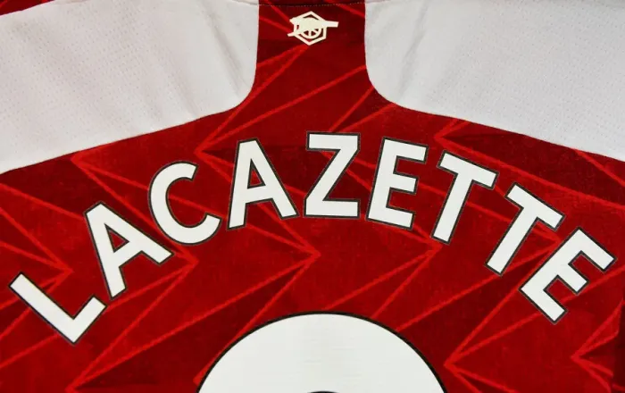 Framed Print : Arsenal's Alex Lacazette Prepares for Sheffield United Clash in Empty Emirates Stadium (2020-21)