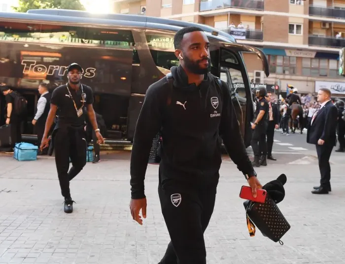 Framed Print : Arsenal's Alex Lacazette Prepares for Valencia Showdown in Europa League Semi-Final
