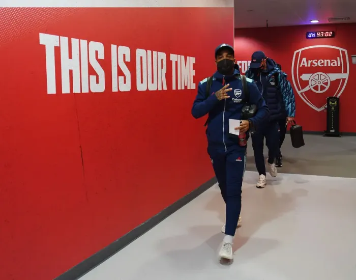 Framed Print : Arsenal's Alex Lacazette Ready for Battle Against Burnley in Premier League Showdown
