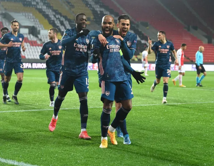 Framed Print : Arsenal's Alex Lacazette Scores in Europa League Quarterfinal against Slavia Praha in Prague