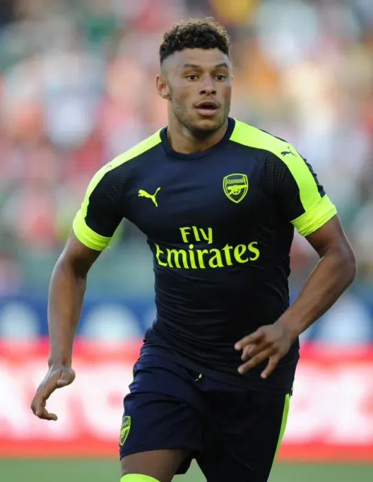 Framed Print : Arsenal's Alex Oxlade-Chamberlain in Action against Chivas, 2016 Pre-Season Friendly Framed Print : Arsenal's Alex Oxlade-Chamberlain in Action against Chivas, 2016 Pre-Season Friendly