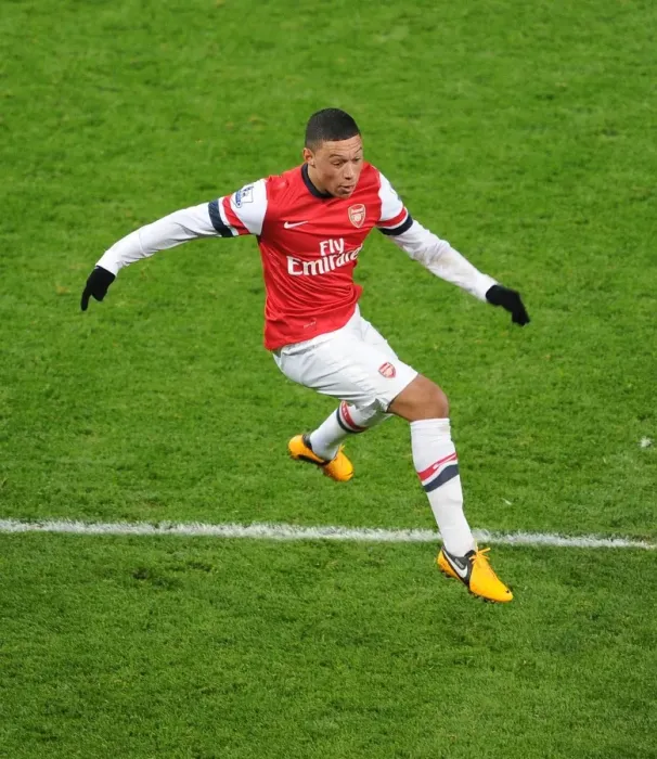 Framed Print : Arsenal's Alex Oxlade-Chamberlain in Action against West Ham United (2012-13) Framed Print : Arsenal's Alex Oxlade-Chamberlain in Action against West Ham United (2012-13)