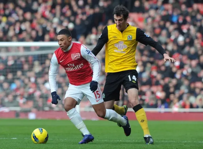 Framed Print : Arsenal's Alex Oxlade-Chamberlain Outpaces Blackburn's Radoslav Petrovic Framed Print : Arsenal's Alex Oxlade-Chamberlain Outpaces Blackburn's Radoslav Petrovic