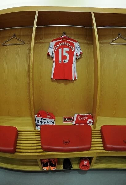 Arsenal's Alex Oxlade-Chamberlain Prepares for Arsenal v Tottenham Clash (2014-15)