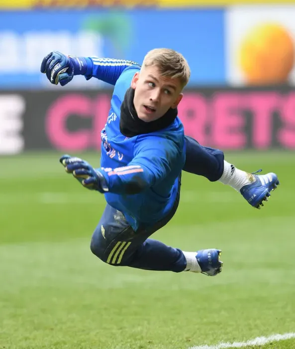 Framed Print : Arsenal's Alex Runarsson Prepares for Burnley Clash Amid Empty Turf Moor (Burnley v Arsenal 2021)