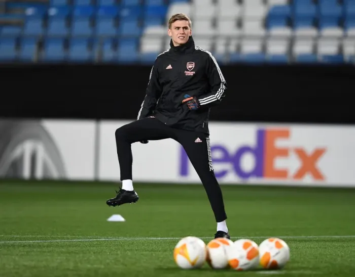 Framed Print : Arsenal's Alex Runarsson Prepares for Europa League Clash against Molde FK