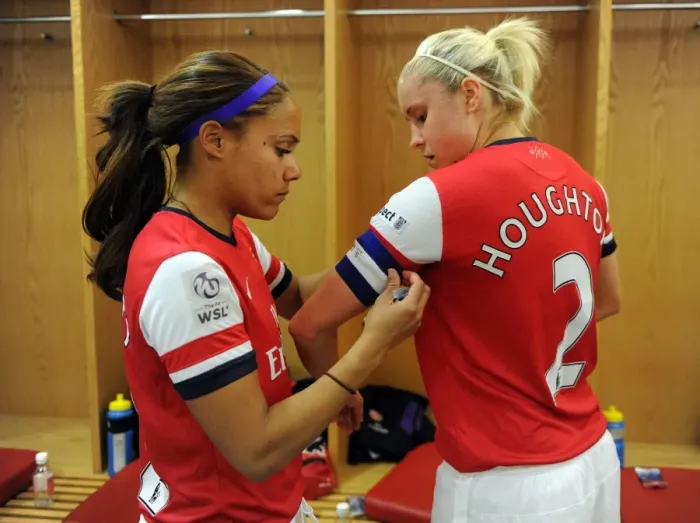 Framed Print : Arsenal's Alex Scott Hands Over Captain's Armband to Steph Houghton Before FA WSL Match