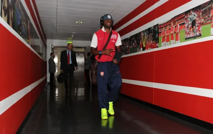 Framed Print : Arsenal's Alex Song Before Arsenal vs. Bolton Wanderers, Premier League 2011-12