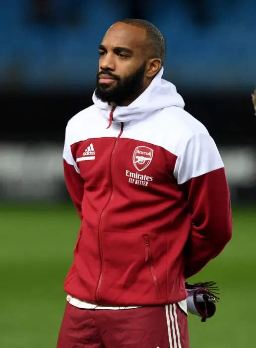 Framed Print : Arsenal's Alexandre Lacazette Prepares for Molde Clash in Europa League Group Stage