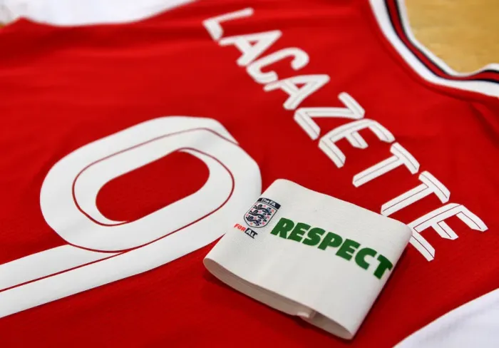 Framed Print : Arsenal's Alexis Lacazette Gears Up as Captain for FA Cup Clash Against Leeds United