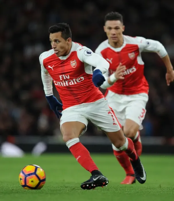 Framed Print : Arsenal's Alexis Sanchez in Action: Arsenal vs. West Bromwich Albion, Premier League 2016-17