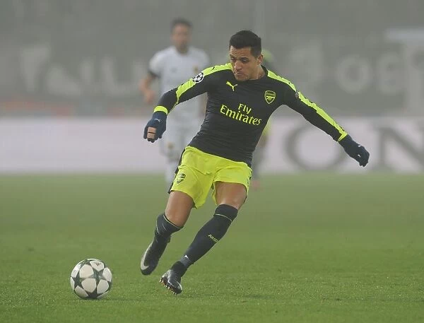 Arsenal's Alexis Sanchez in Action against FC Basel during the 2016-17 UEFA Champions League