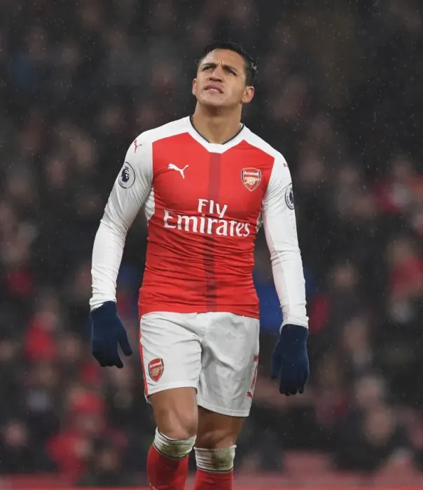 Framed Print : Arsenal's Alexis Sanchez in Action: Premier League Clash Against Watford (2016-17) Framed Print : Arsenal's Alexis Sanchez in Action: Premier League Clash Against Watford (2016-17)