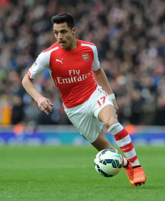 Framed Print : Arsenal's Alexis Sanchez in Action Against West Ham United, Premier League 2015