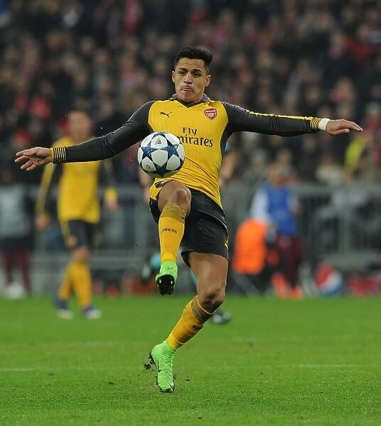 Arsenal's Alexis Sanchez Faces Bayern Munich in Champions League Showdown