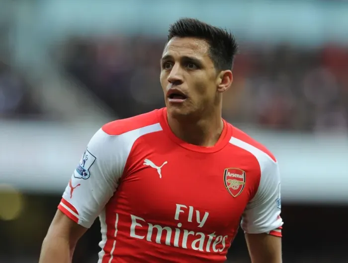 Framed Print : Arsenal's Alexis Sanchez Faces Off Against Chelsea in Intense Premier League Showdown