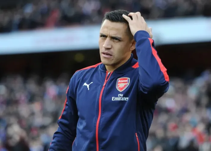 Framed Print : Arsenal's Alexis Sanchez Ready for Battle Against Middlesbrough (2016-17)
