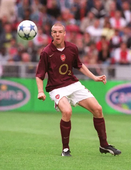 Framed Print : Arsenal's Amsterdam Triumph: Philippe Senderos and the Victory over Porto, 2005