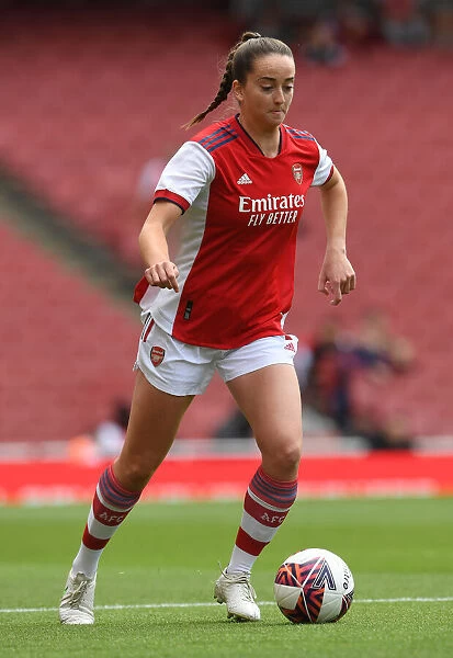 Arsenal's Anna Patten in Action: Arsenal Women vs. Chelsea Women, Emirates Stadium, 2021-22 Season