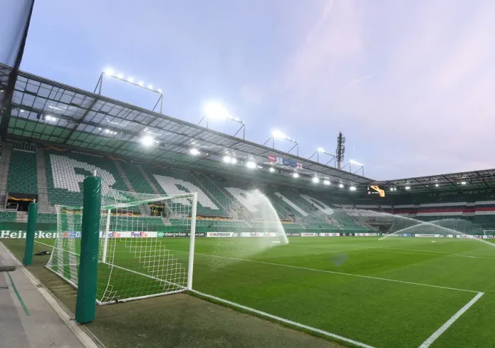 Framed Print : Arsenal's Arrival at Allianz Stadion: Rapid Vienna vs Arsenal, UEFA Europa League 2020-21