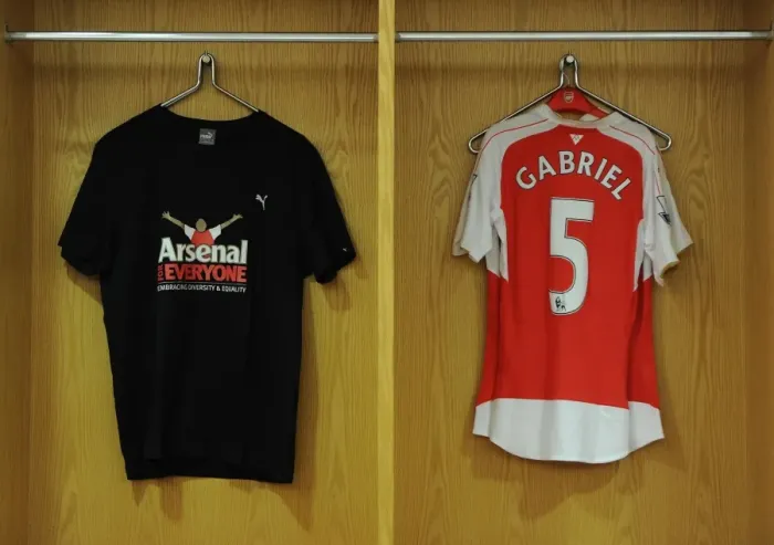 Framed Print : Arsenal's Arsenal for Everyone Unity Shirts Before Arsenal vs. Everton (2015 / 16)