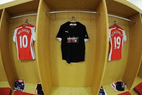 Arsenal's Arsenal For Everyone Unity T-shirts Before Arsenal vs Hull City (2014-15)