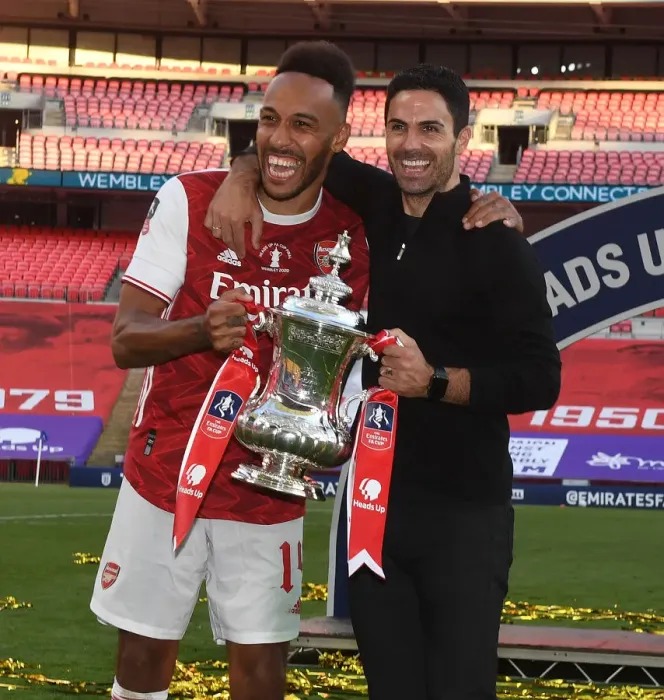 Framed Print : Arsenal's Arteta and Aubameyang Celebrate FA Cup Victory Over Chelsea in Empty Wembley Stadium