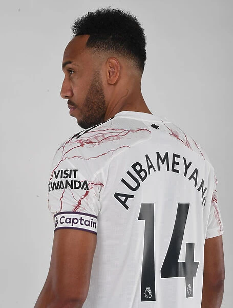 Arsenal's Aubameyang at 2020-21 Team Photocall