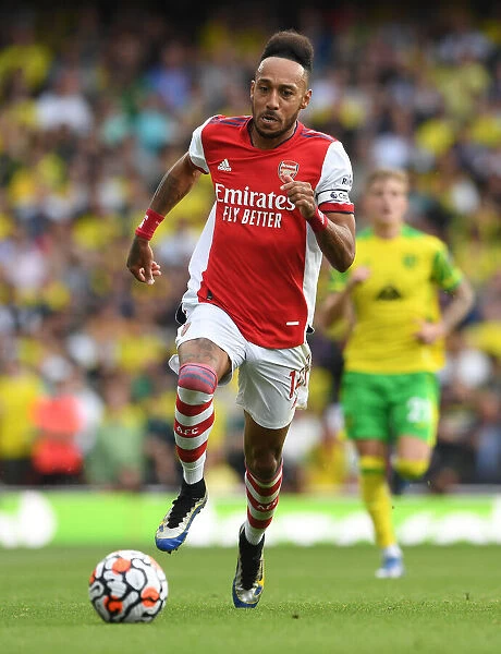 Arsenal's Aubameyang in Action against Norwich City (2021-22)