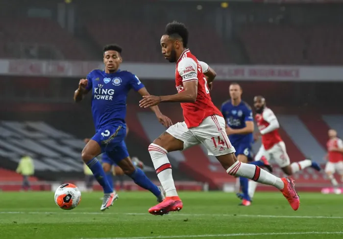 Framed Print : Arsenal's Aubameyang Clashes with Leicester's Justin in Premier League Showdown Framed Print : Arsenal's Aubameyang Clashes with Leicester's Justin in Premier League Showdown