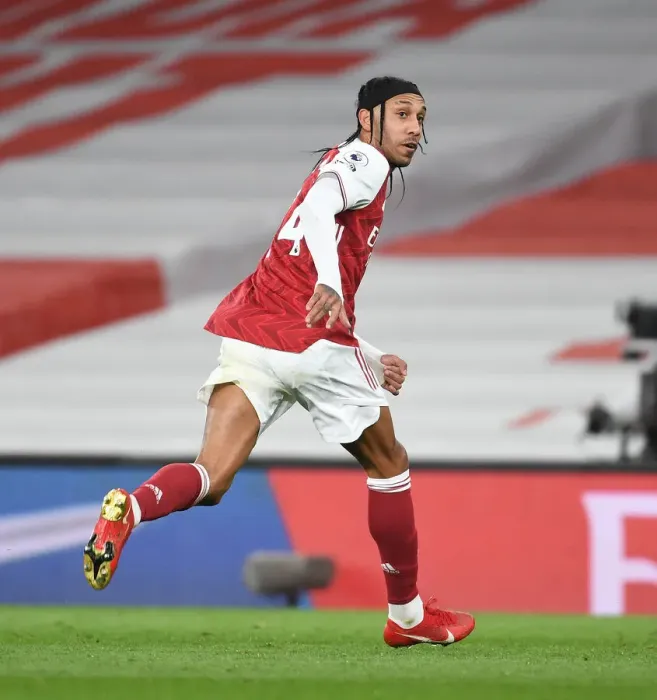 Framed Print : Arsenal's Aubameyang Faces Liverpool in Empty Emirates Stadium - Premier League 2021