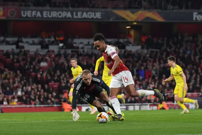 Framed Print : Arsenal's Aubameyang Faces Off Against BATE's Scherbitski in Europa League Clash Framed Print : Arsenal's Aubameyang Faces Off Against BATE's Scherbitski in Europa League Clash