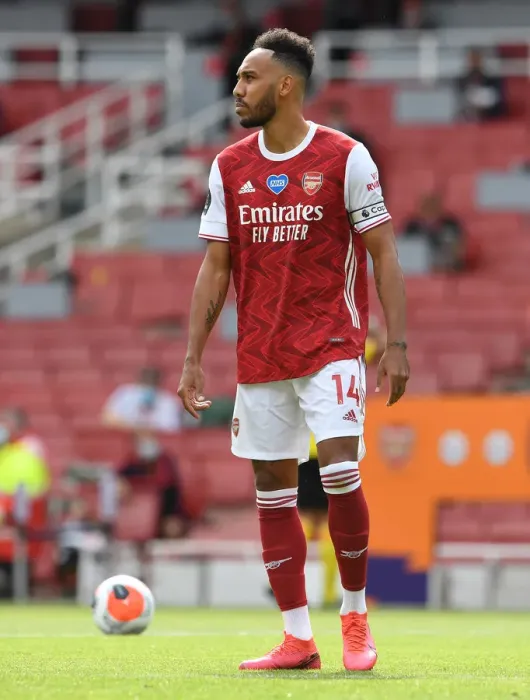 Framed Print : Arsenal's Aubameyang Gears Up for Arsenal v Watford Premier League Clash (2019-20)