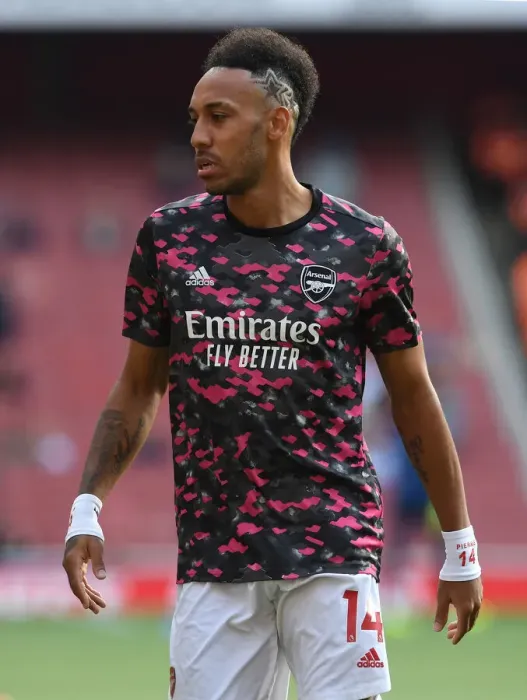 Framed Print : Arsenal's Aubameyang Gears Up for High-Stakes Arsenal v Tottenham Clash Framed Print : Arsenal's Aubameyang Gears Up for High-Stakes Arsenal v Tottenham Clash
