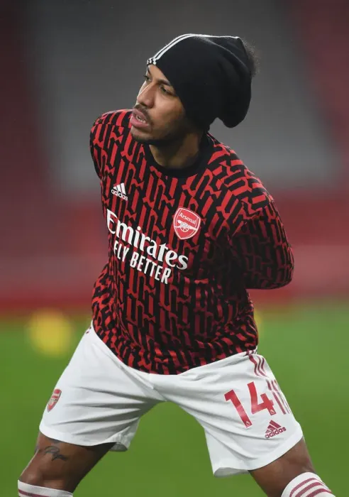Framed Print : Arsenal's Aubameyang Gears Up: Arsenal vs Burnley, Premier League 2020-21