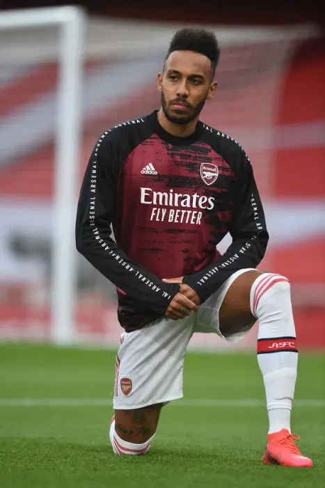 Framed Print : Arsenal's Aubameyang Gears Up: Arsenal vs Leicester City, Premier League 2019-20
