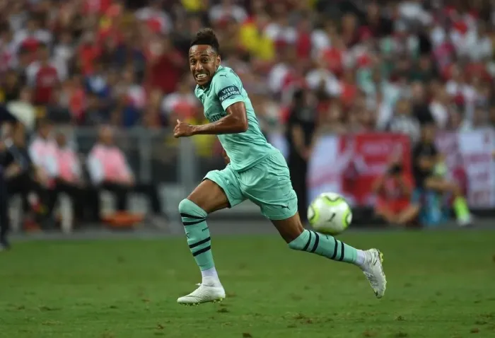 Framed Print : Arsenal's Aubameyang Goes Head-to-Head Against Paris Saint-Germain in International Champions Cup 2018