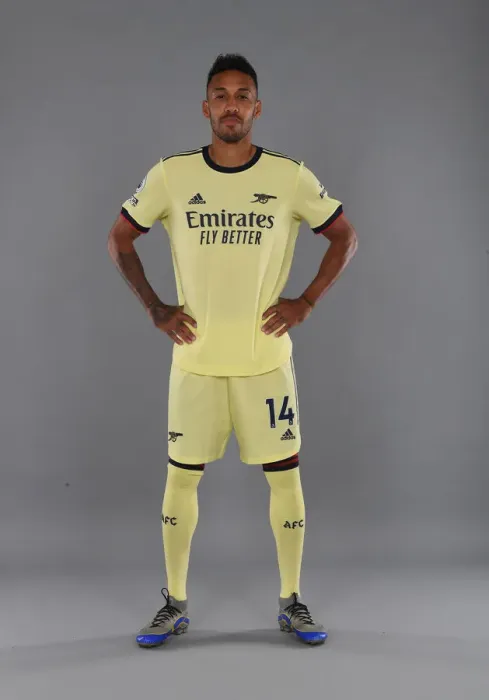 Framed Print : Arsenal's Aubameyang Kicks Off New Season Training
