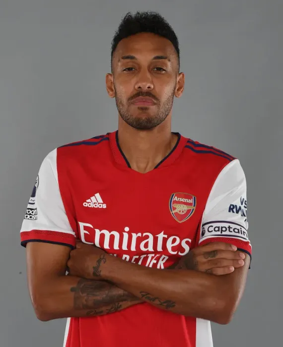 Framed Print : Arsenal's Aubameyang Kicks Off New Season Training Framed Print : Arsenal's Aubameyang Kicks Off New Season Training