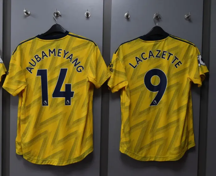 Framed Print : Arsenal's Aubameyang and Lacazette Prepare for Burnley Clash in Premier League