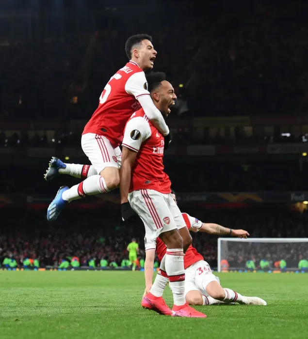 Framed Print : Arsenal's Aubameyang and Martinelli Celebrate Goal vs Olympiacos in Europa League Framed Print : Arsenal's Aubameyang and Martinelli Celebrate Goal vs Olympiacos in Europa League