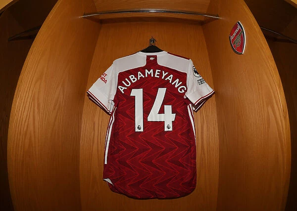 Arsenal's Aubameyang: Prepared for Burnley Clash in Emirates Shirt (2020-21)