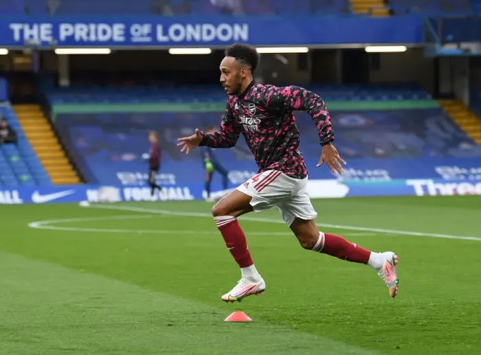 Framed Print : Arsenal's Aubameyang Prepares for Chelsea Showdown in Empty Stamford Bridge (2020-21 Premier League) Framed Print : Arsenal's Aubameyang Prepares for Chelsea Showdown in Empty Stamford Bridge (2020-21 Premier League)