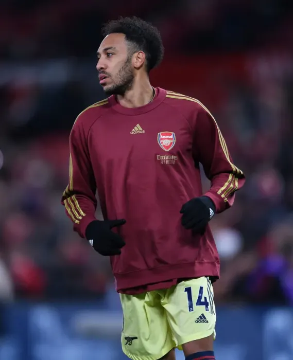 Framed Print : Arsenal's Aubameyang Prepares for Manchester United Showdown in Premier League (2020-21) Framed Print : Arsenal's Aubameyang Prepares for Manchester United Showdown in Premier League (2020-21)
