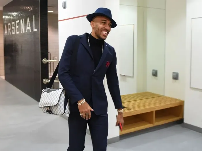 Framed Print : Arsenal's Aubameyang Readies for Arsenal vs. Southampton Showdown (2018-19)